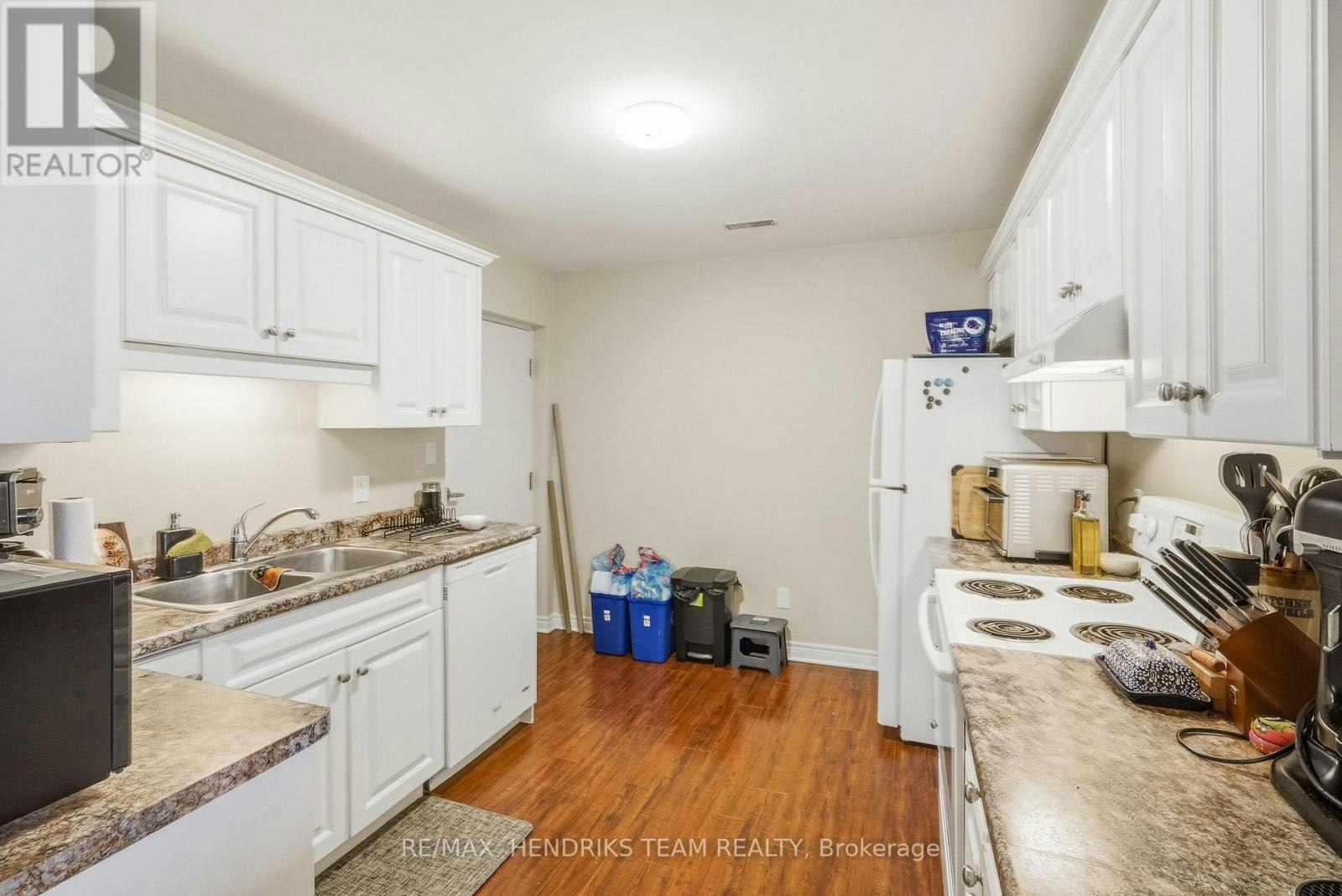 UPPER FLOOR (2A-320 Vine Street, St. Catharines, ON, L2M 4T3 - 11