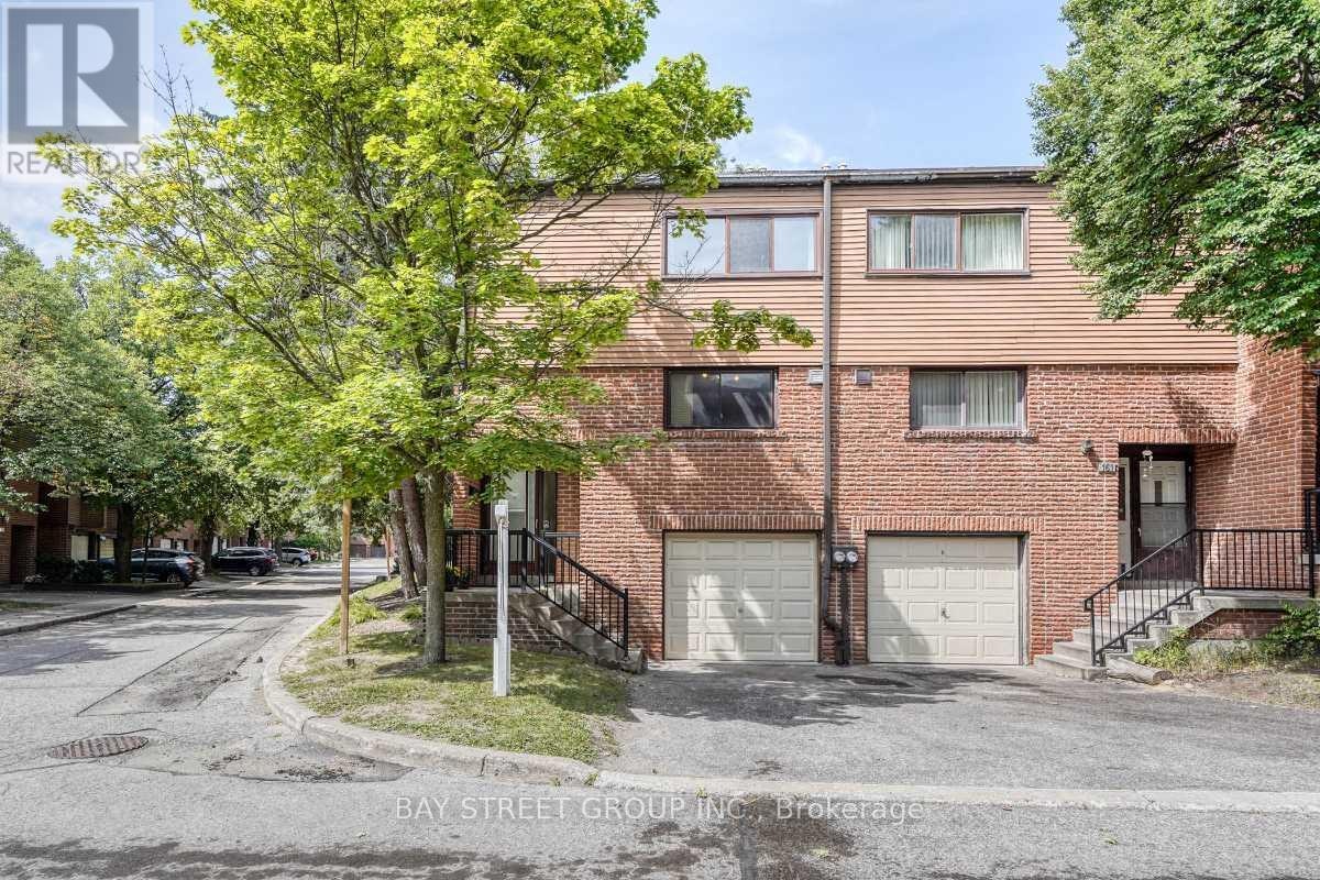 163 Song Meadoway, Toronto, ON, M2H 2V1
