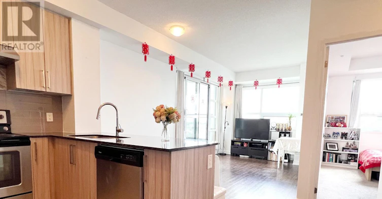 409-840 Queens Plate Drive, Toronto, ON, M9W 0W7 - 3