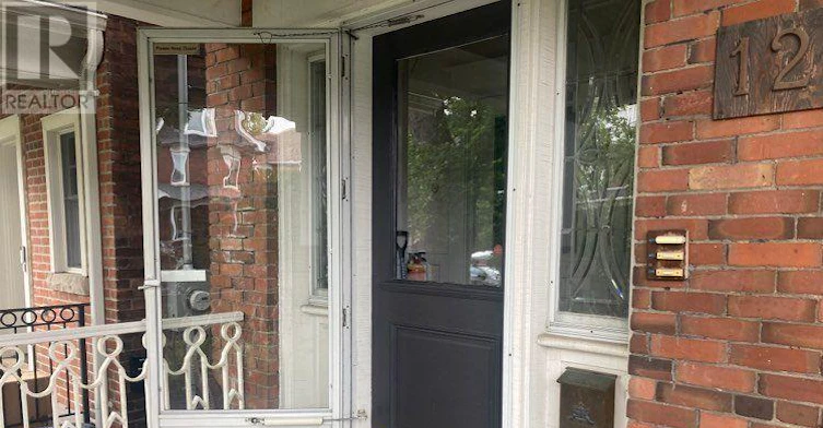 128 Mavety Street, Toronto, ON, M6P 2L9 - 6