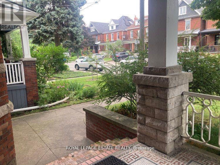 128 Mavety Street, Toronto, ON, M6P 2L9 - 4