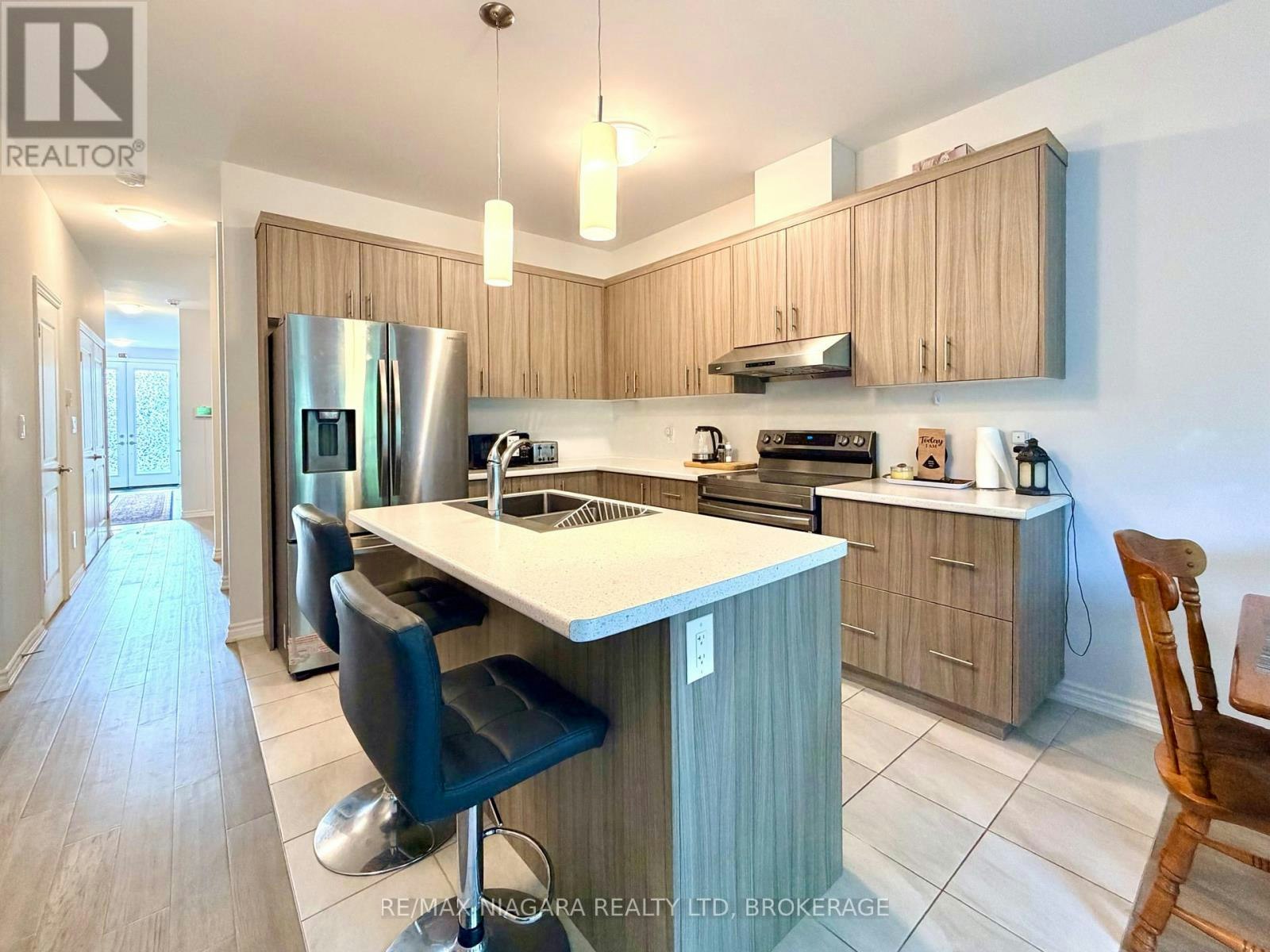 MAIN-237 Louise Street, Welland, ON, L3B 0H8 - 5