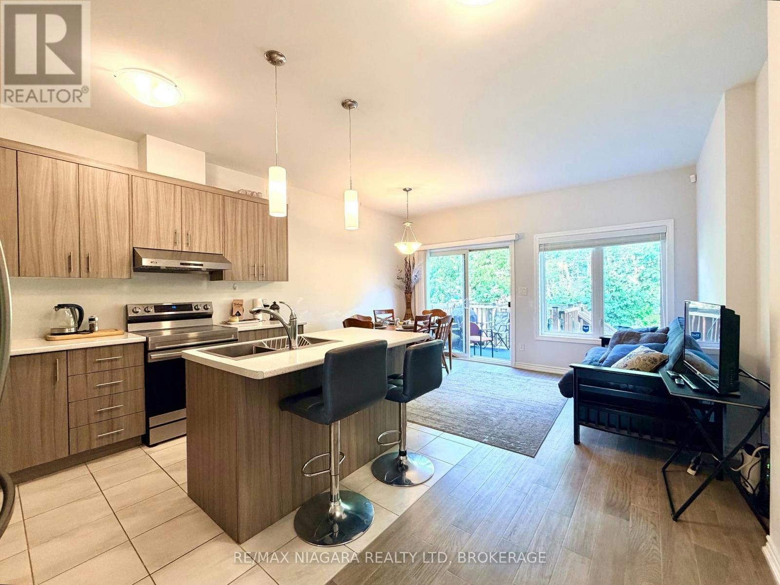 MAIN-237 Louise Street, Welland, ON, L3B 0H8 - 8