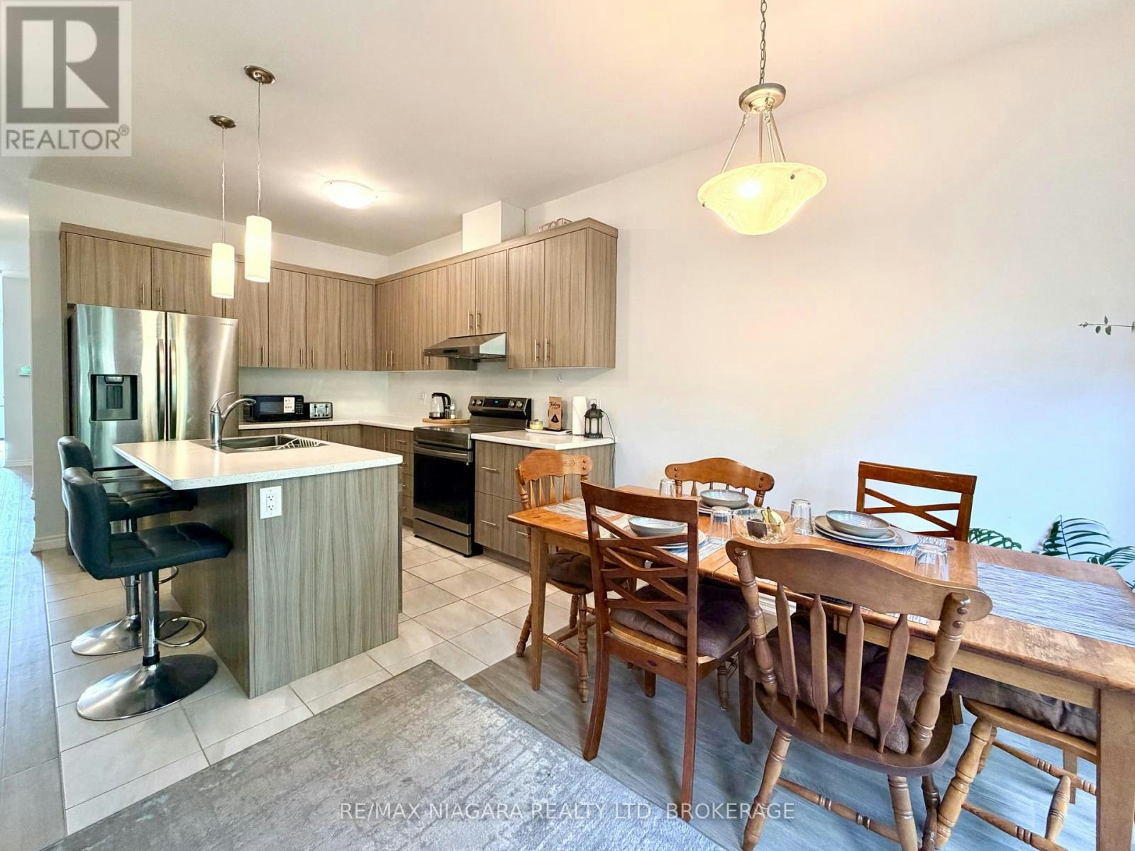 MAIN-237 Louise Street, Welland, ON, L3B 0H8 - 6
