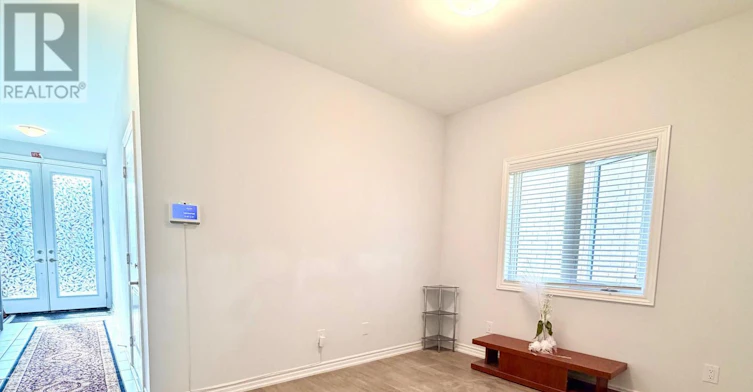 MAIN-237 Louise Street, Welland, ON, L3B 0H8 - 9