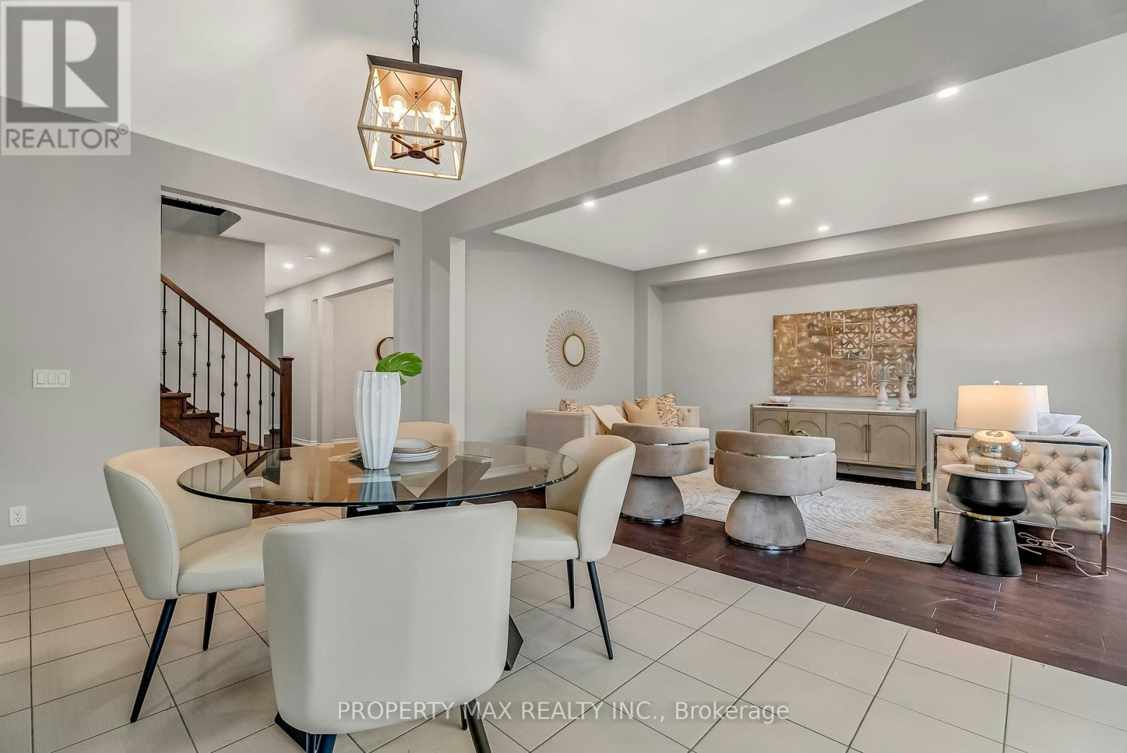 40 Britannia Avenue E, Oshawa, ON, L1L 0C1 - 23