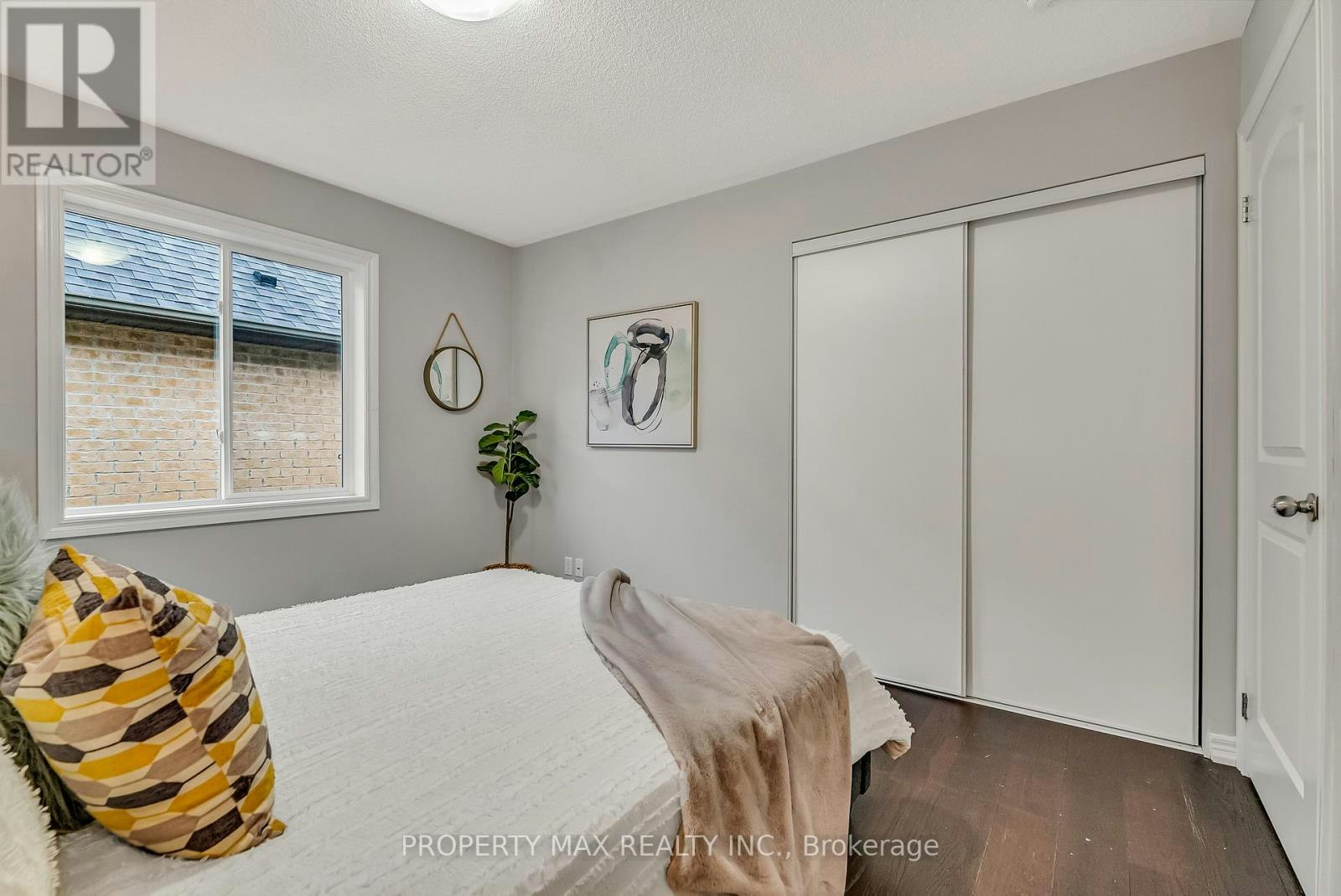 40 Britannia Avenue E, Oshawa, ON, L1L 0C1 - 43