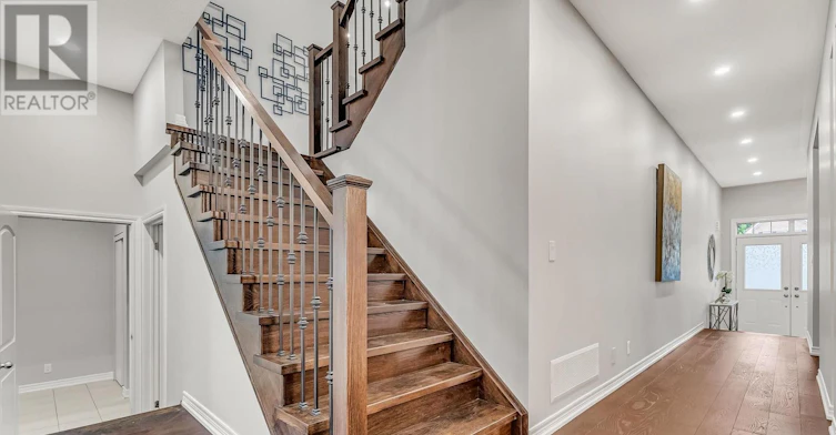 40 Britannia Avenue E, Oshawa, ON, L1L 0C1 - 4