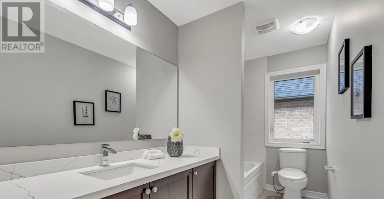40 Britannia Avenue E, Oshawa, ON, L1L 0C1 - 45