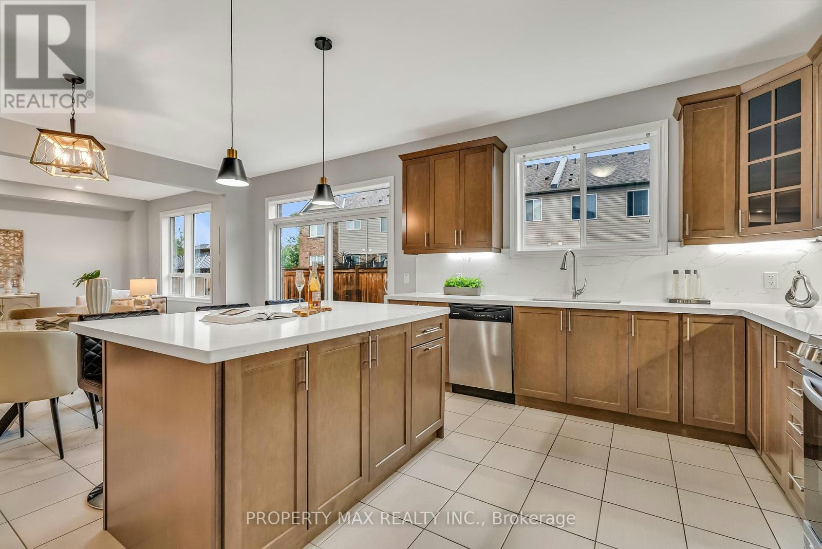 40 Britannia Avenue E, Oshawa, ON, L1L 0C1 - 17
