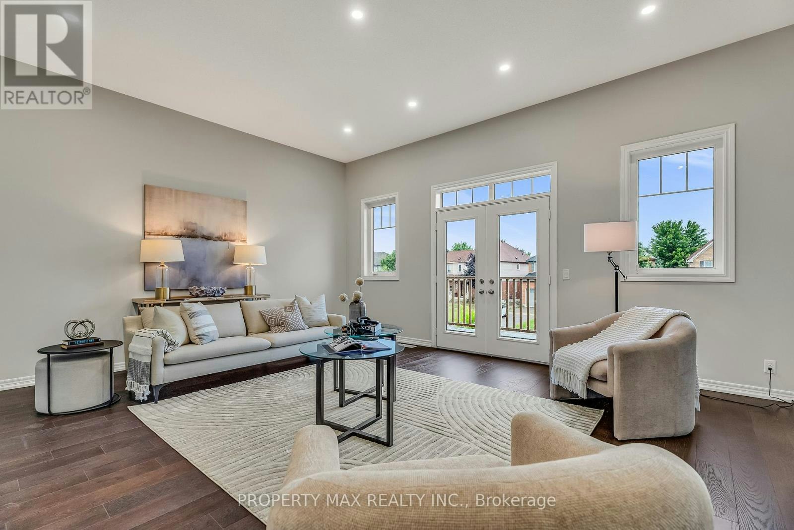40 Britannia Avenue E, Oshawa, ON, L1L 0C1 - 10
