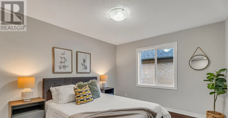 40 Britannia Avenue E, Oshawa, ON, L1L 0C1 - 42