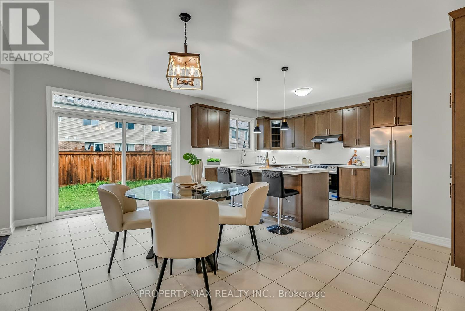 40 Britannia Avenue E, Oshawa, ON, L1L 0C1 - 21
