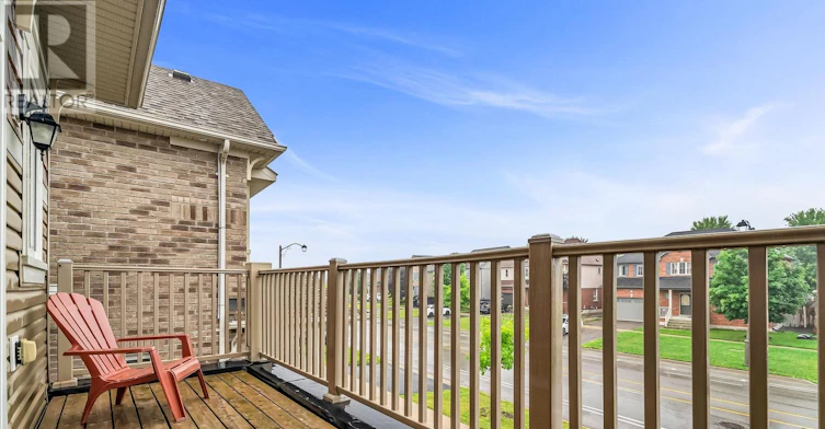 40 Britannia Avenue E, Oshawa, ON, L1L 0C1 - 49