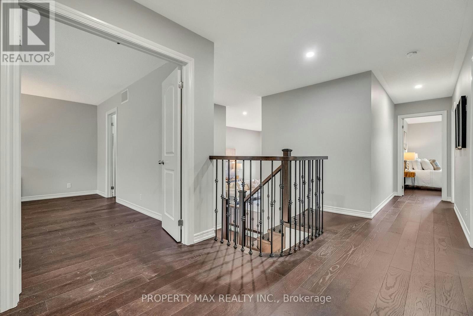 40 Britannia Avenue E, Oshawa, ON, L1L 0C1 - 29