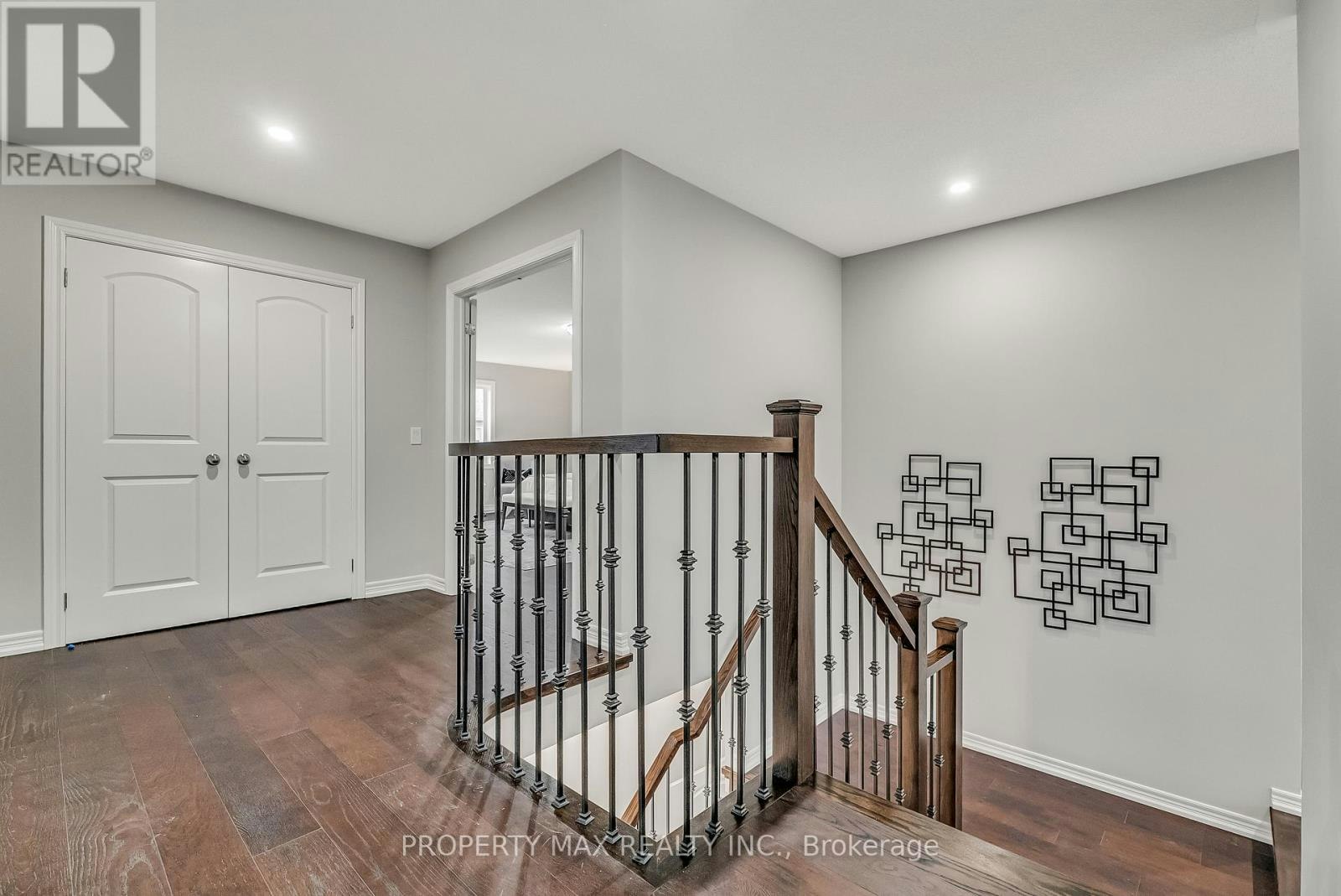 40 Britannia Avenue E, Oshawa, ON, L1L 0C1 - 30