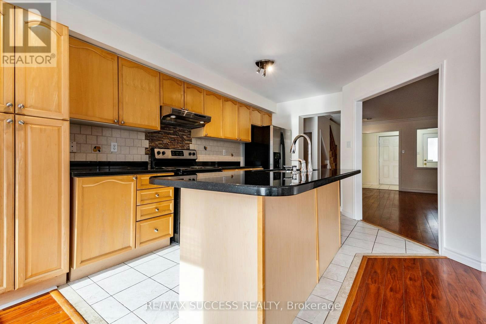 3752 Milkwood Crescent, Mississauga, ON, L5N 8H3 - 14