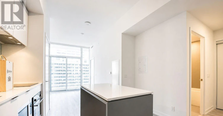 2309-33 Helendale Avenue, Toronto, ON, M4R 0A4 - 3