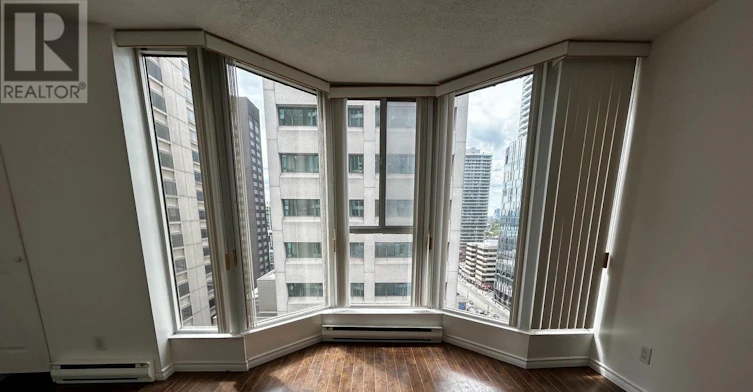 1805-55 Centre Avenue, Toronto, ON, M5G 1R4 - 7