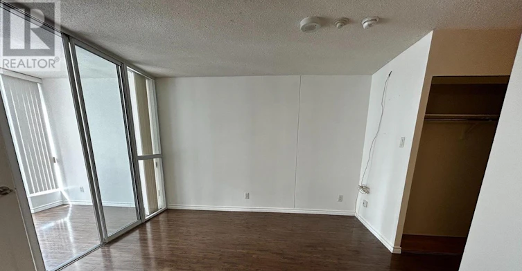 1805-55 Centre Avenue, Toronto, ON, M5G 1R4 - 5