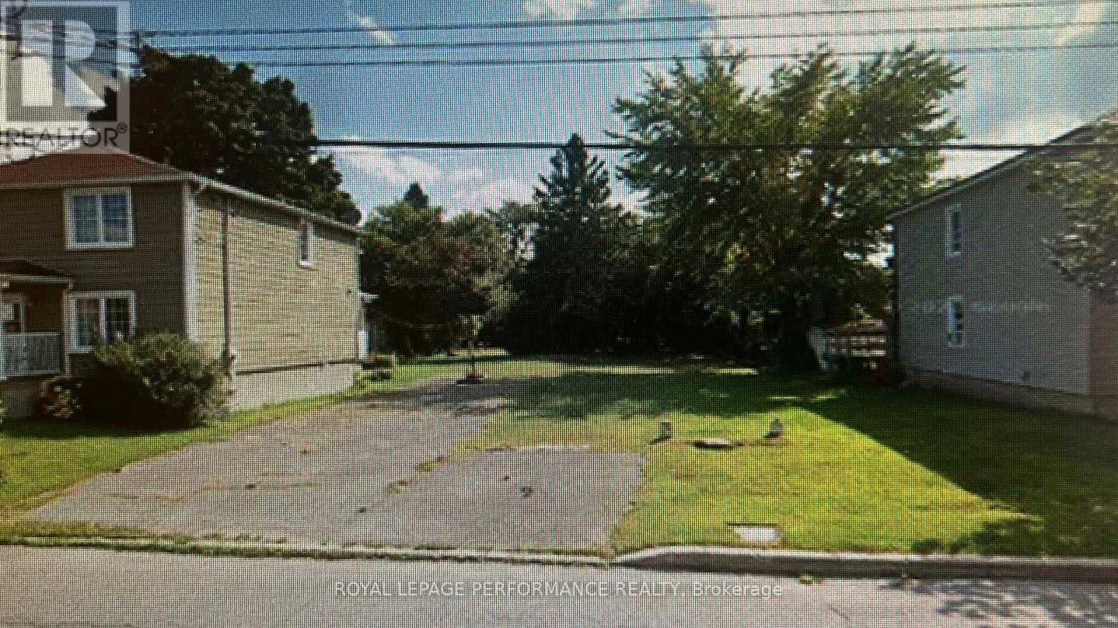 216-218 Nelson Street E, Hawkesbury, ON, K6A 1L9