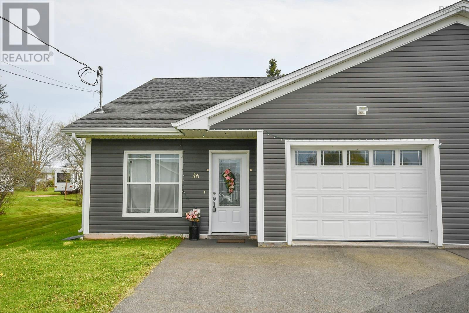 36 Nita Drive, Brookside, NS, B2N 6G7