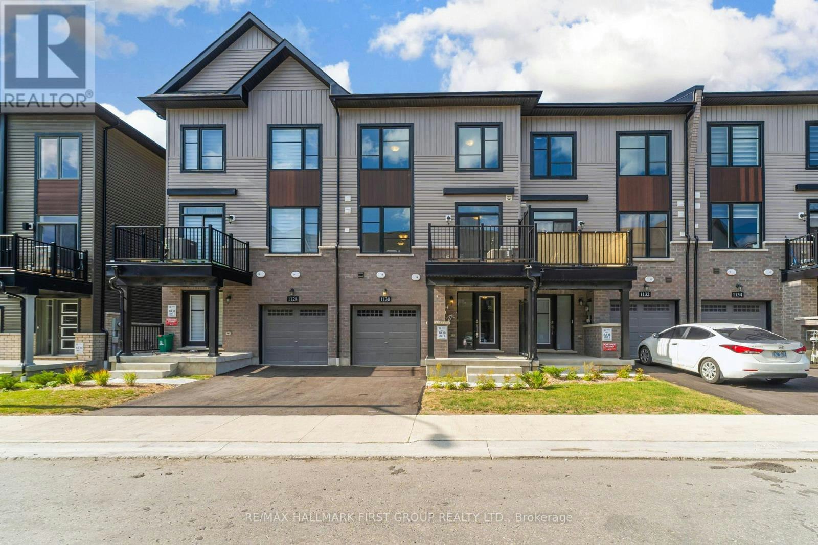 1130 Greentree Path, Oshawa, ON, L1H 8L7