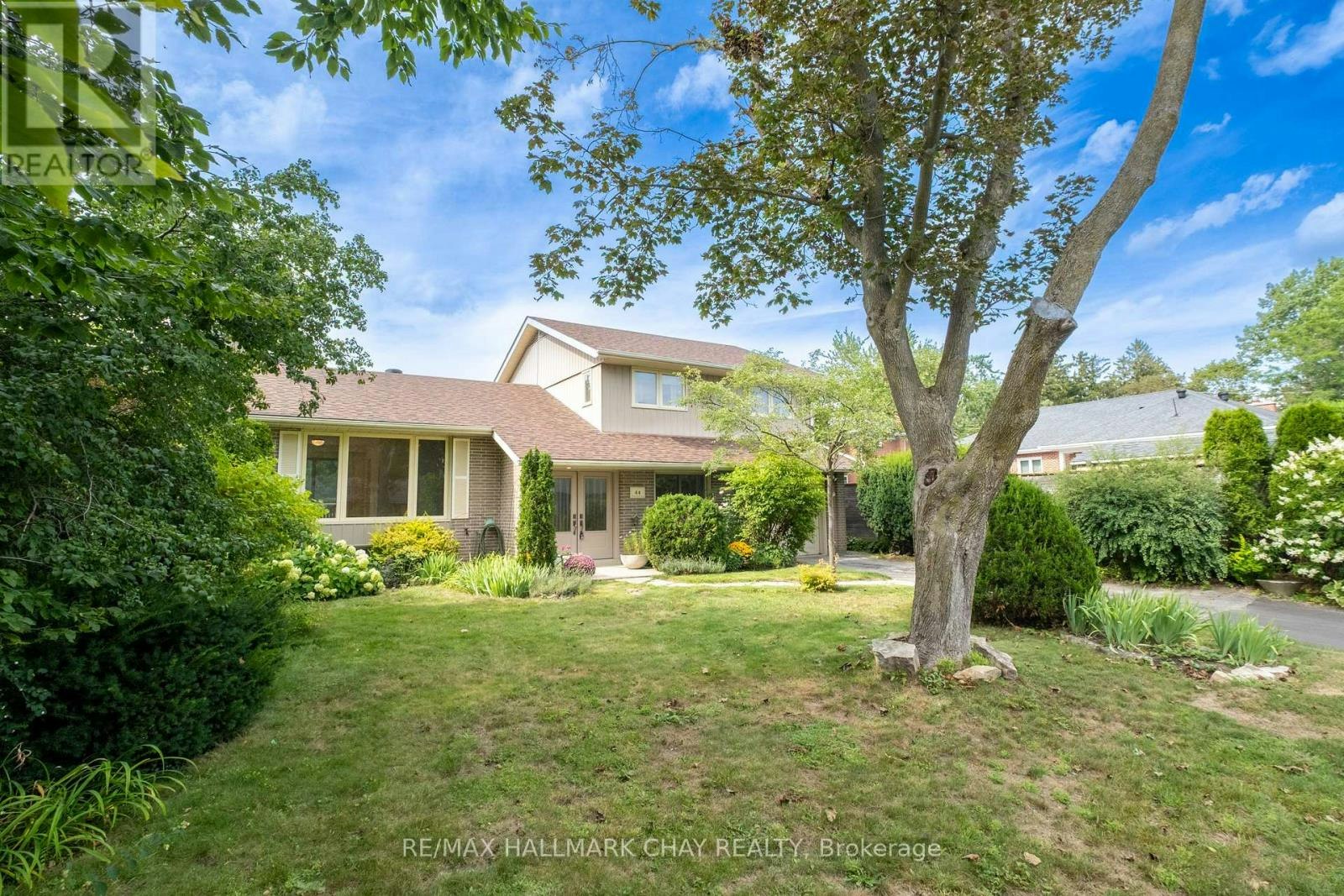 44 Amelia Street, Barrie, ON, L4M 1M6