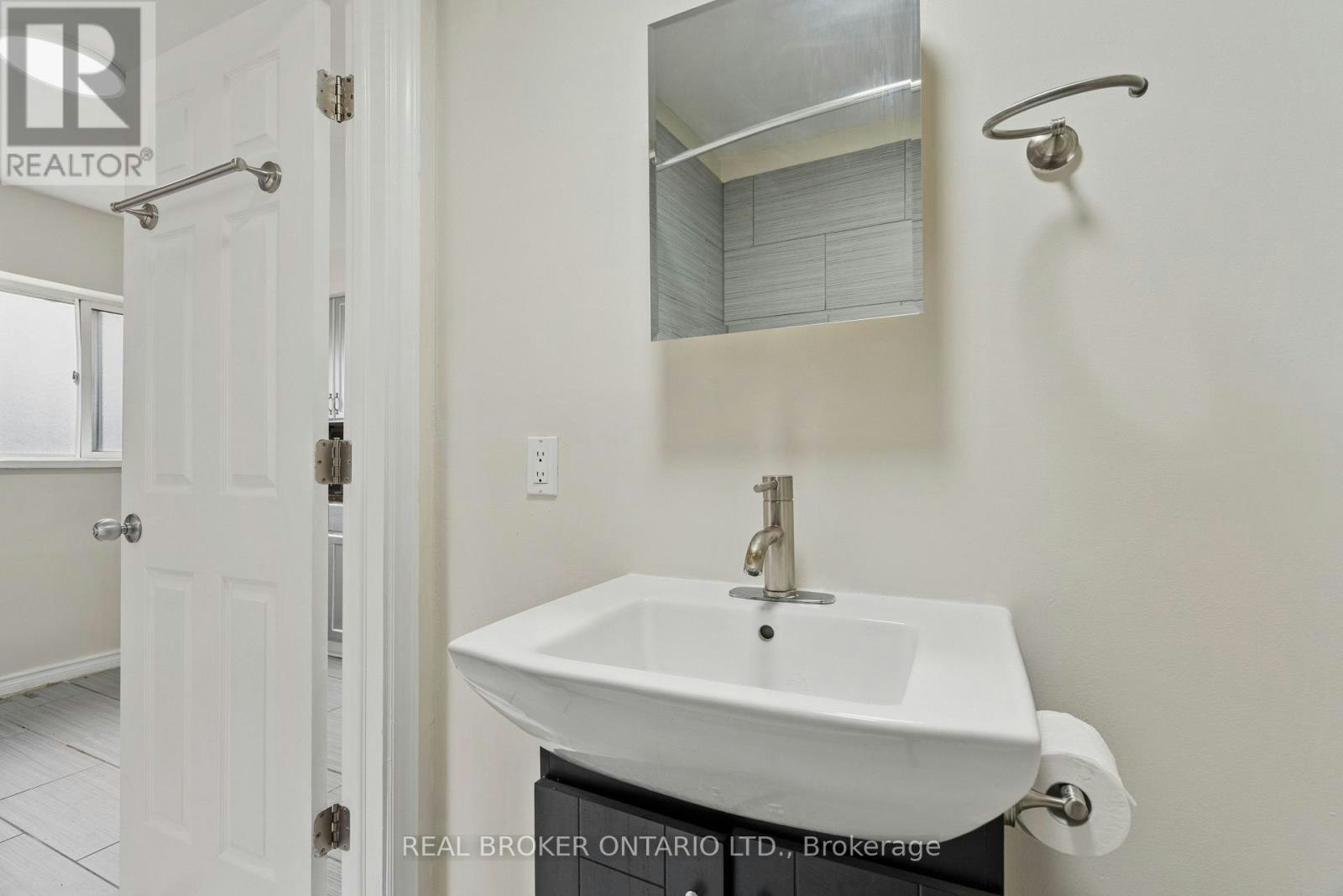 1B-1 Elgin Street N, Halton Hills, ON, L7J 2B2 - 8