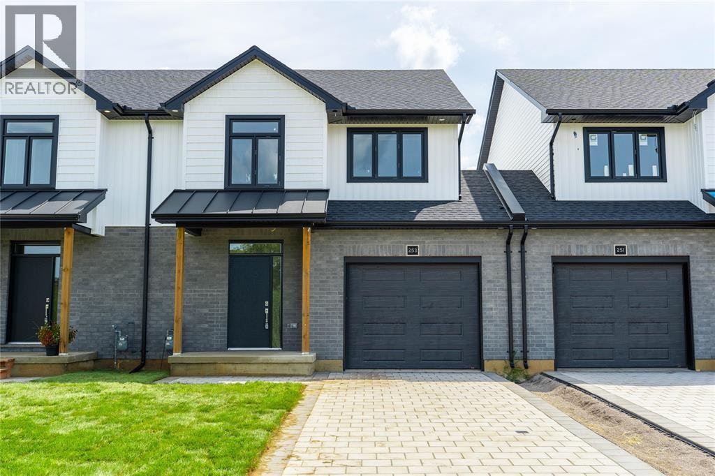 253 Mctavish Street, Strathroy, ON, N7G 3K5