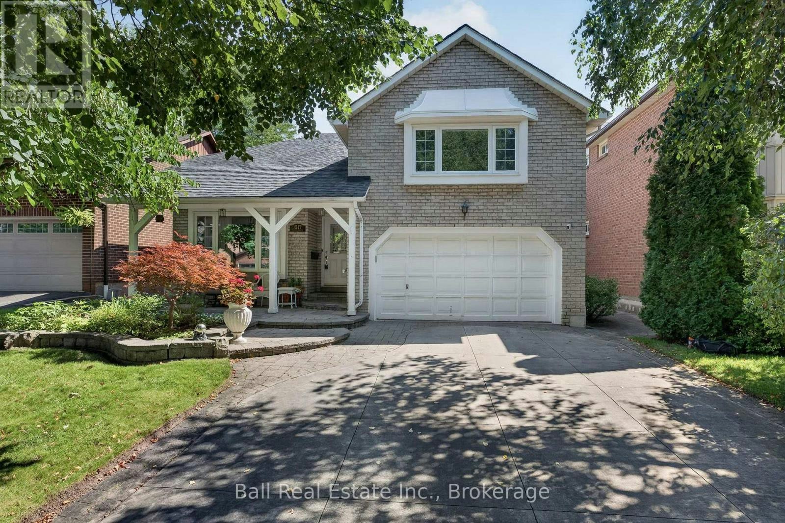 1517 Silver Spruce Drive, Pickering, ON, L1V 5G9