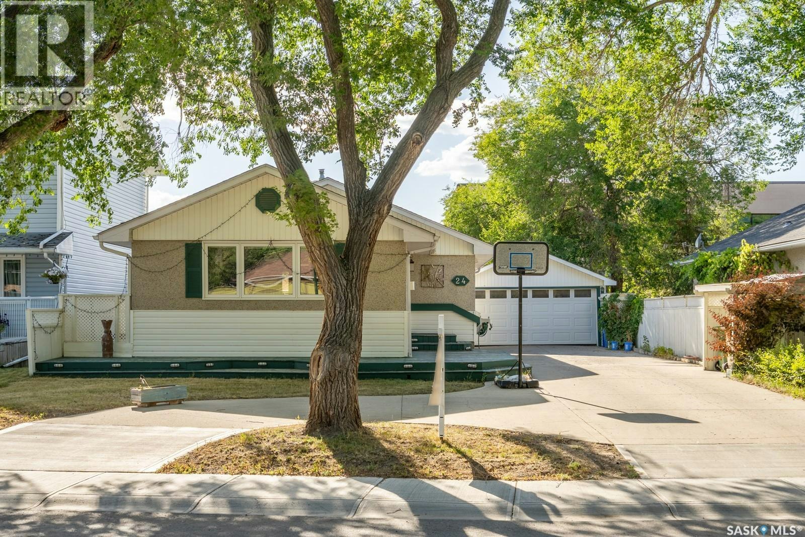 24 Mayfair Crescent, Regina, SK, S4S 4H5