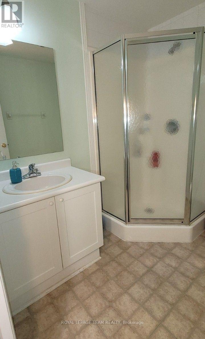 91 Scout Street, Ottawa, ON, K2C 4C9 - 4
