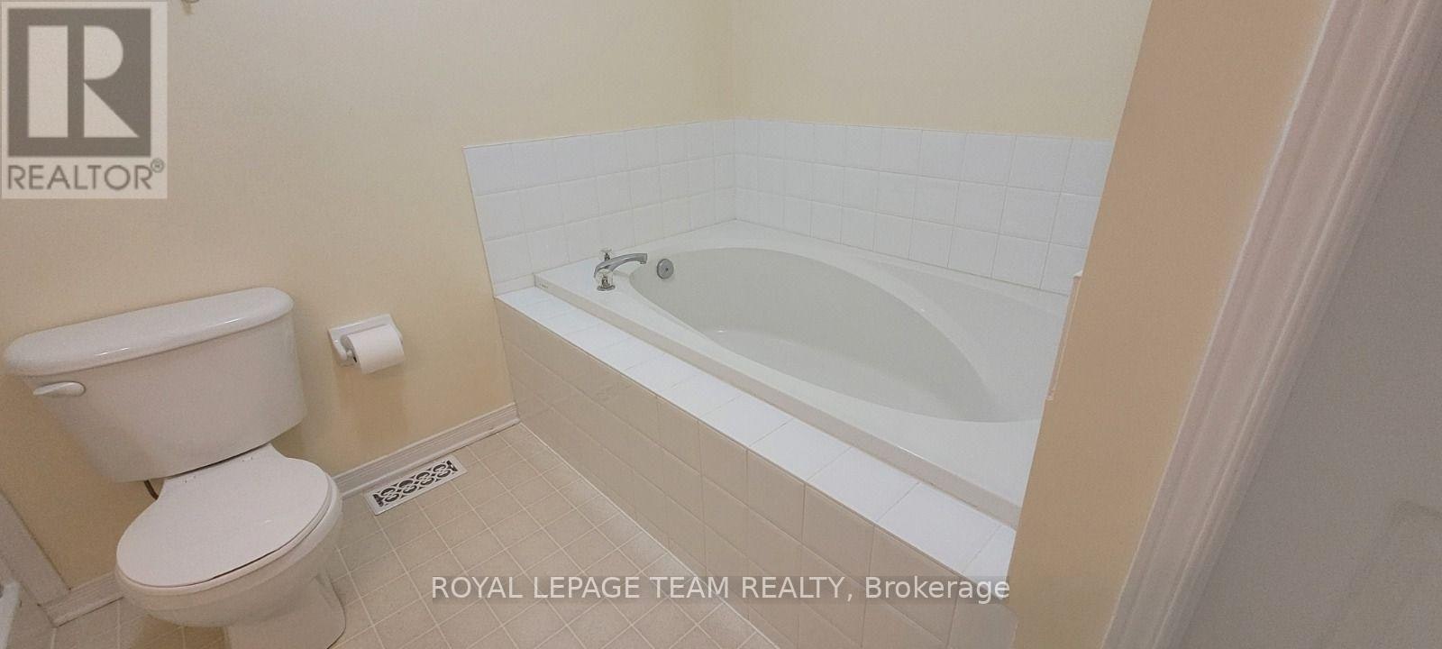 91 Scout Street, Ottawa, ON, K2C 4C9 - 5