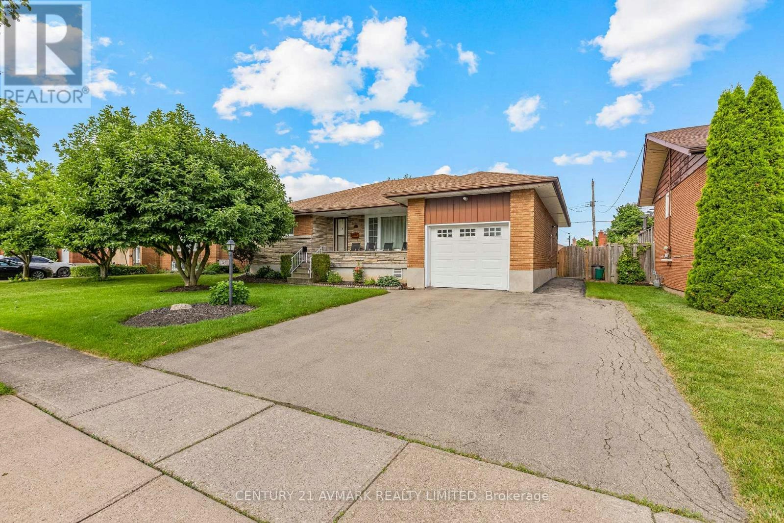54 Classic Avenue, Welland, ON, L3B 1P5