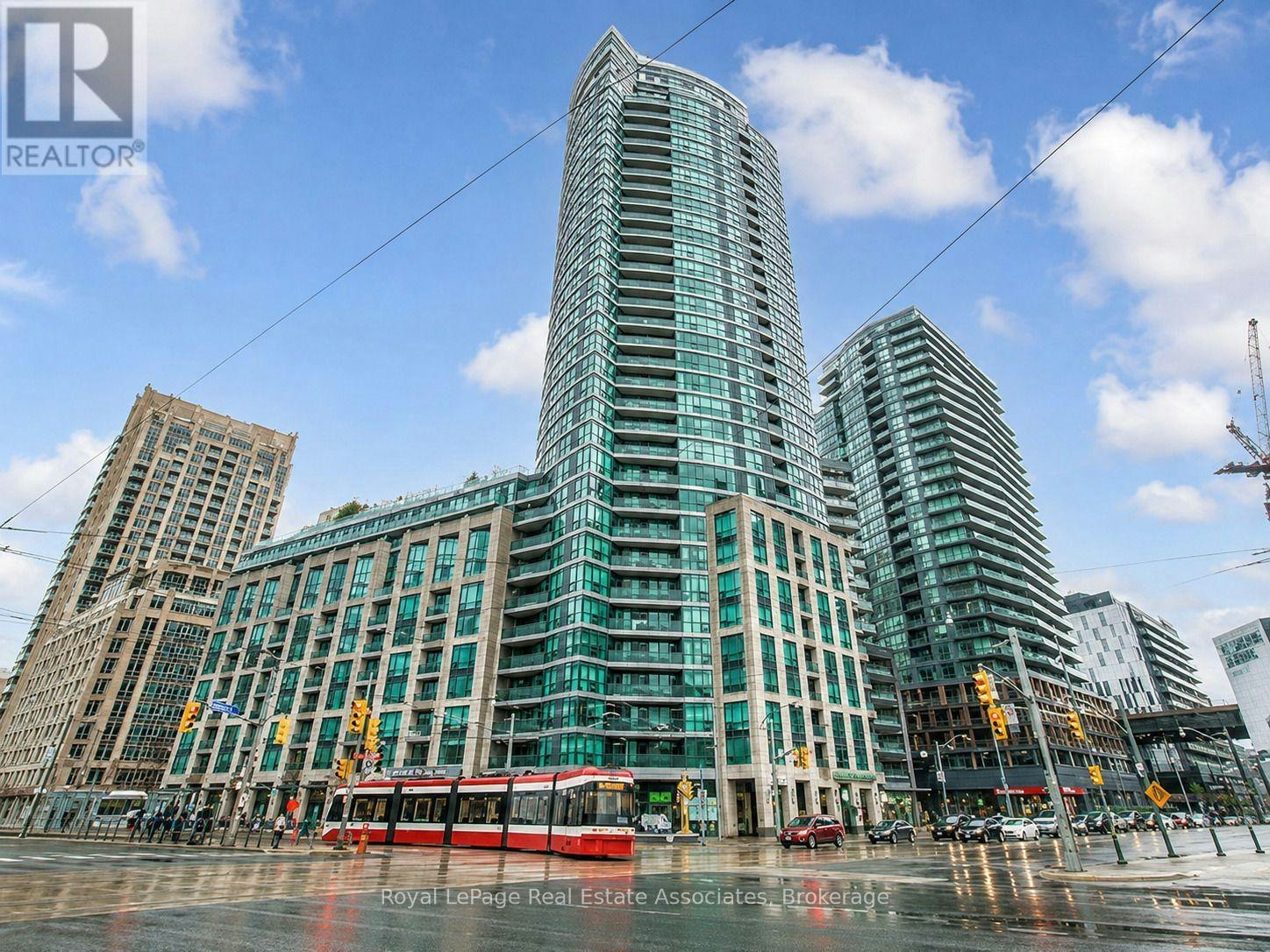 311-600 Fleet Street, Toronto, ON, M5V 1B7
