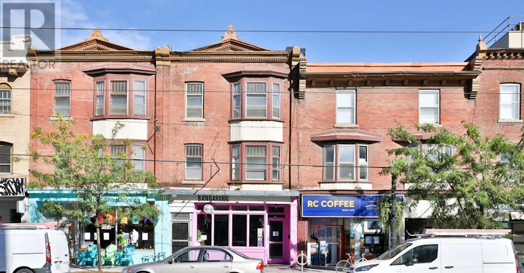 3F-552 College Street, Toronto, ON, M6G 1B1