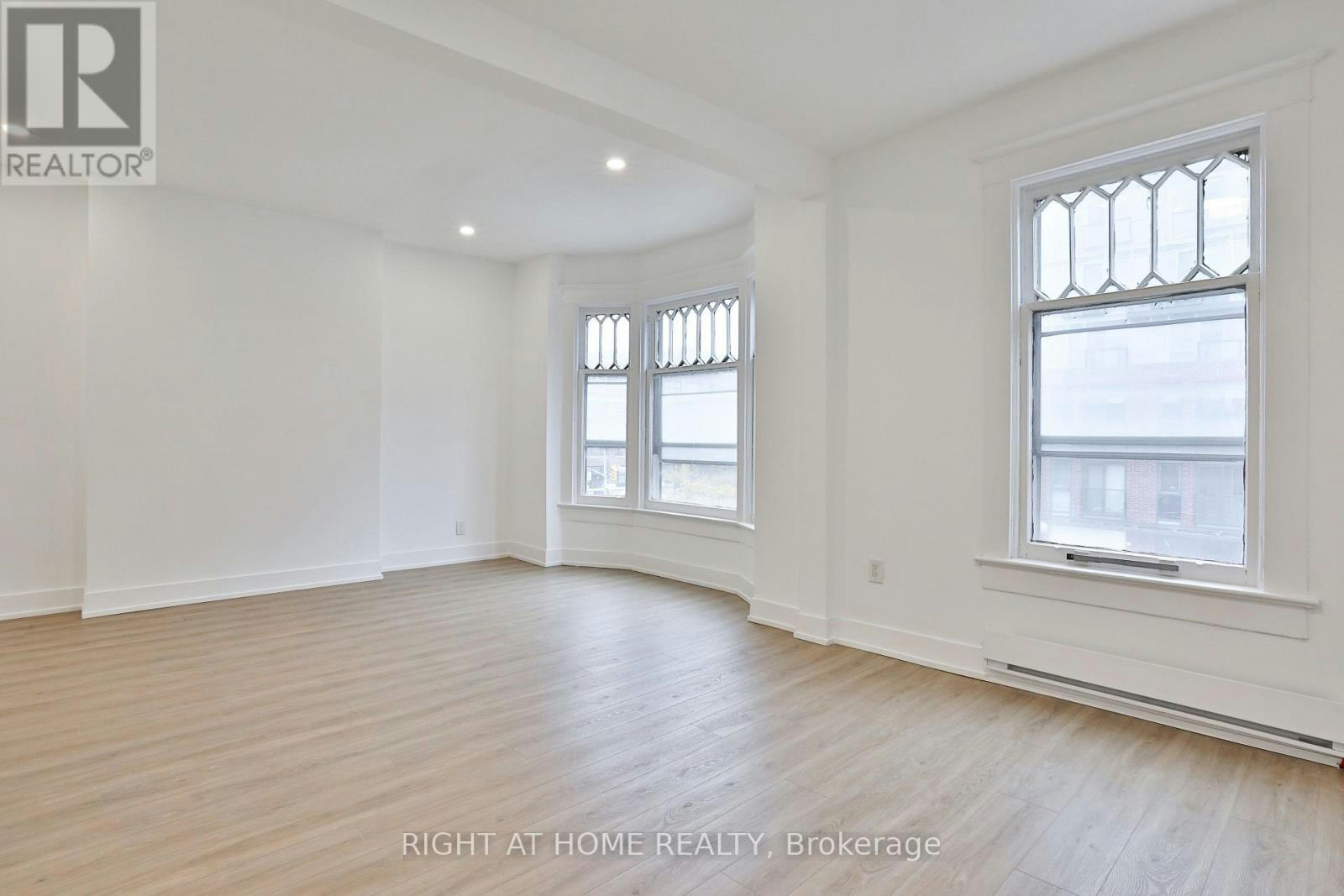 3F-552 College Street, Toronto, ON, M6G 1B1 - 4