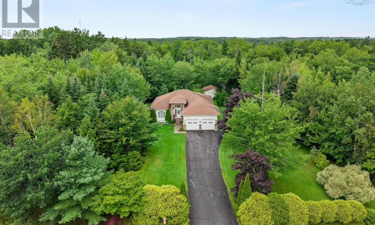 11 Taylor Drive
