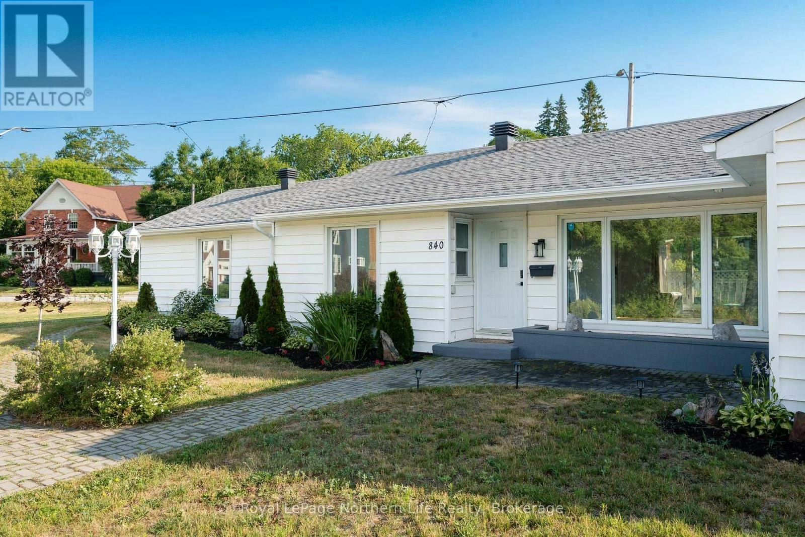 840 Mclaren Street, North Bay, ON, P1B 3L8