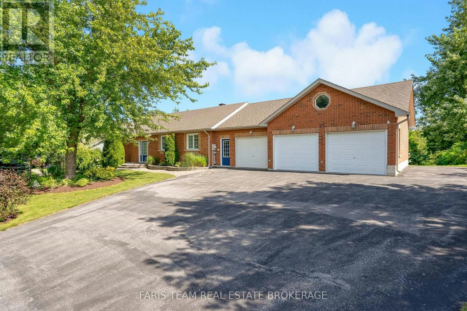 27 Bachly Avenue, Oro-Medonte, ON, L0K 1N0