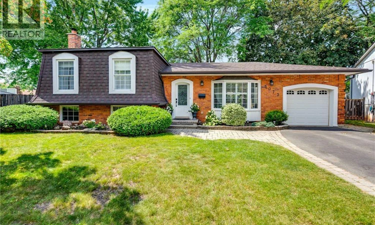 5073 Queen's Court