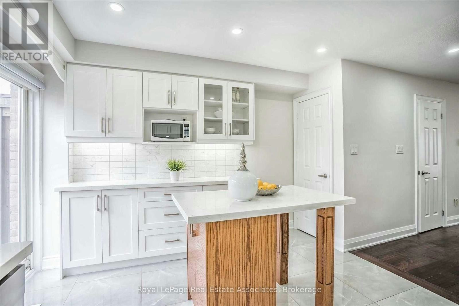 7153 Fairmeadow Crescent, Mississauga, ON, L5N 8R7 - 15