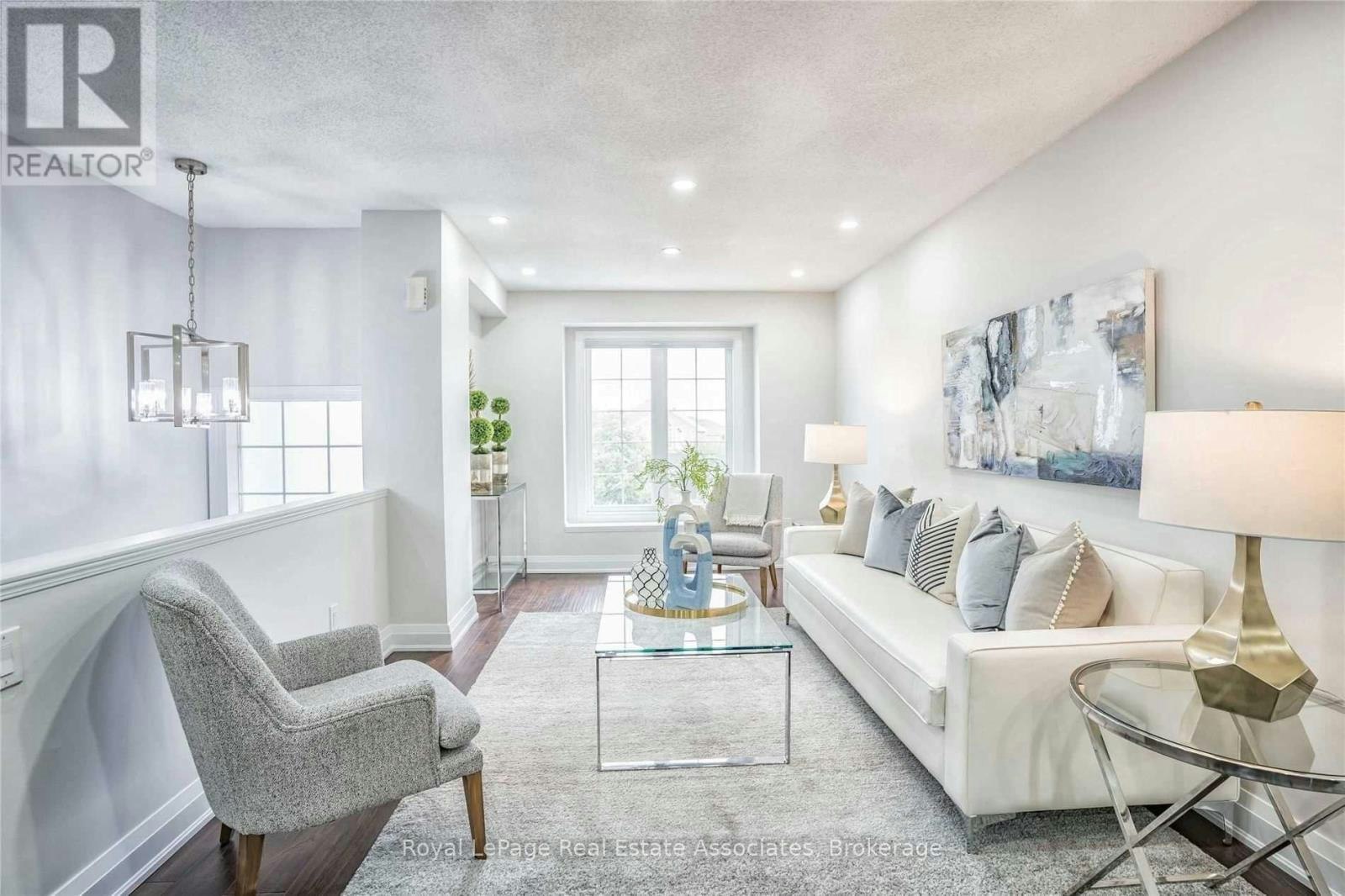 7153 Fairmeadow Crescent, Mississauga, ON, L5N 8R7 - 5
