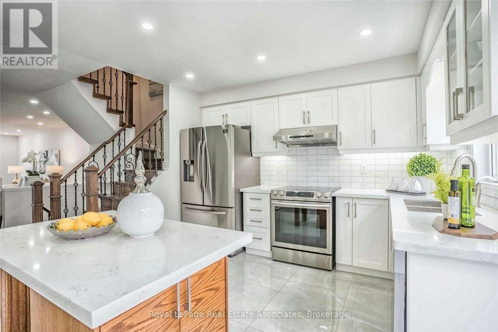 7153 Fairmeadow Crescent, Mississauga, ON, L5N 8R7 - 11