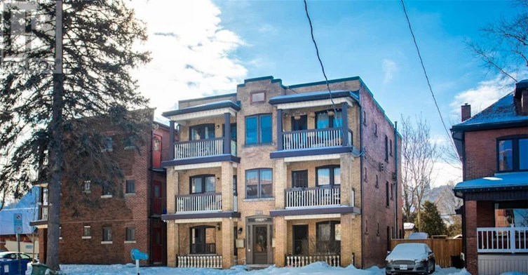 3-479 Aberdeen Avenue, Hamilton, ON, L8P 2S5