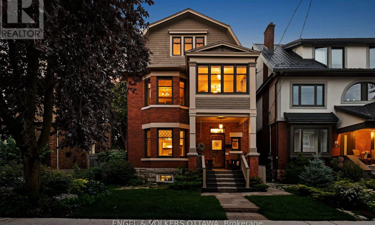 17 Oakland Avenue