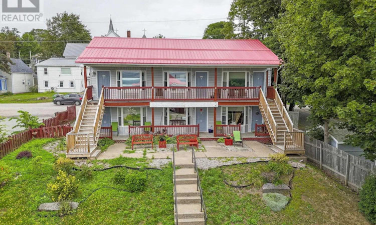 111 Montague Row