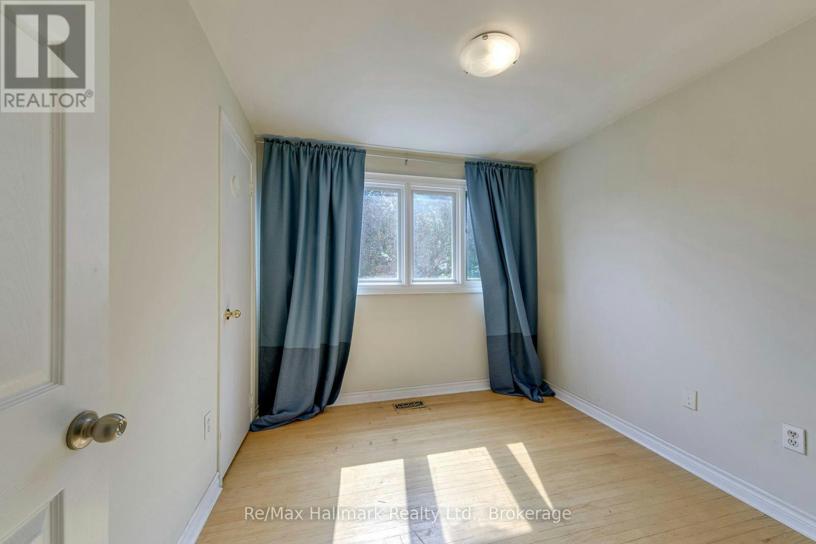 235 Tweedsdale Crescent, Oakville, ON, L6L 4P8 - 23
