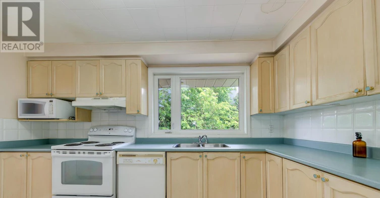 235 Tweedsdale Crescent, Oakville, ON, L6L 4P8 - 16